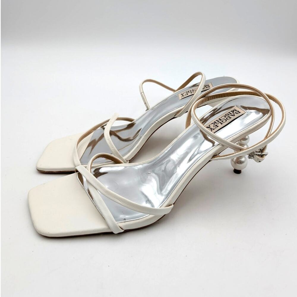 Badgley Mischka Callie Ankle Strap Sandal Women's White Leather Size US11 EU41.5